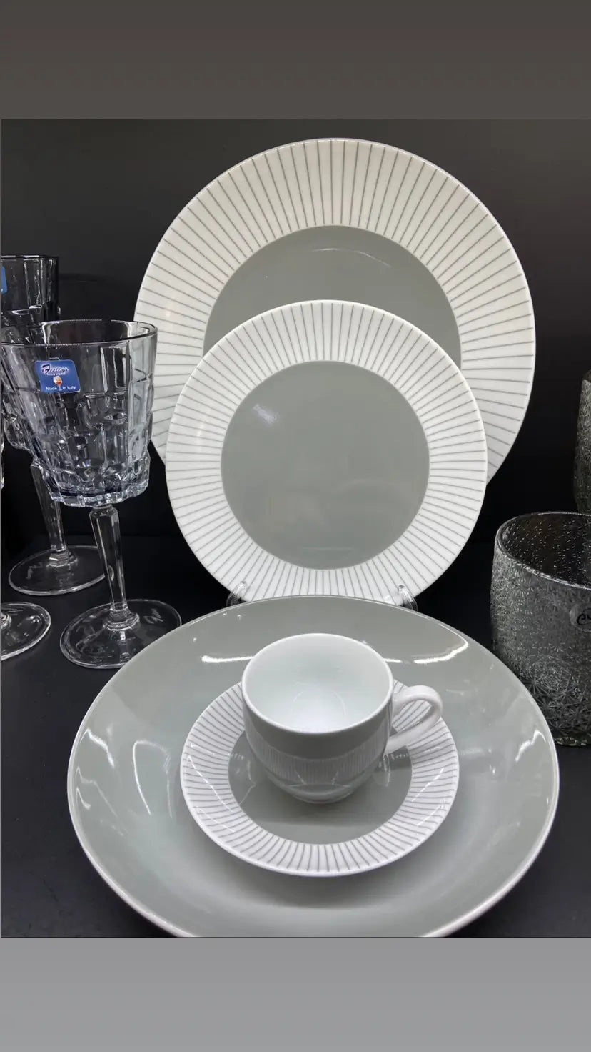 Servizio piatti Evviva 18 Pz + 6 Tazzine caffe’