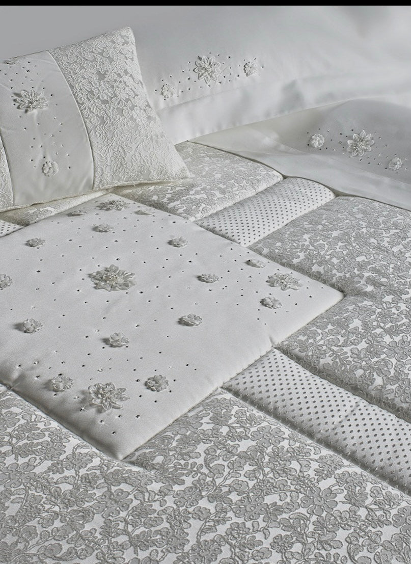 Coordinato Letto Jolie Mod. Charme – Lenzuola e Federe di Lusso in Raso di Cotone